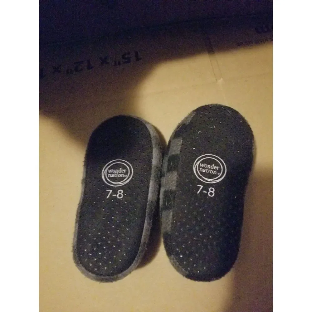 Wonder Nation Black and Grey Plaid Toddler Slippers